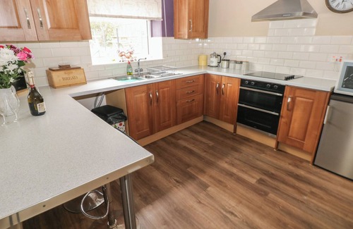 Narberth Cottage | GREENHAVEN, pet friendly, character holiday cottage in Narberth