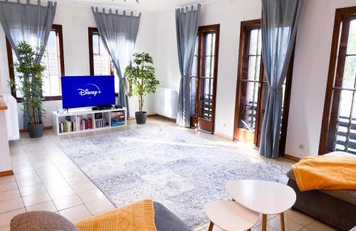 Blankenheim Apartment | Greenhouse Living "Haus Blankenheim" - Burgblick I Urlaub mit Hund - 30 Minuten zum Phantasialand & Nürburgring