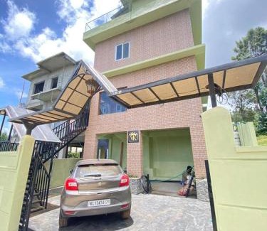 Ooty House | Greenish Mist Mountain
