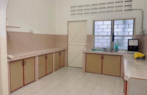 Taman Islands Glades House | Greenlane 4-bedroom landed home (12 pax)
