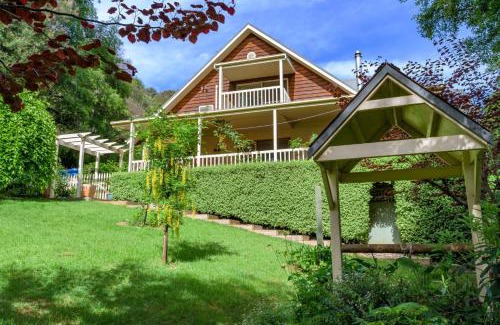 Bright House | Greenlea