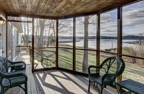 Greenport West Cottage | Greenport Waterfront Private Dock