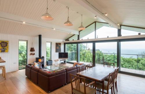 Pembroke House | Greenshutters PembrokeshireBeachHouse
