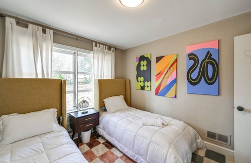 Wade Hampton House | Greenville Home w/ Private Pool: 7 Mi to Downtown