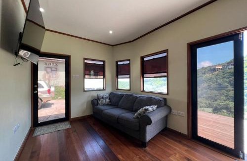 Red Gate Apartment | Grenada Countryside Cabin