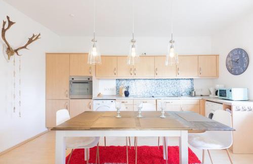 Rosenkranz House | Grenzhaus am See