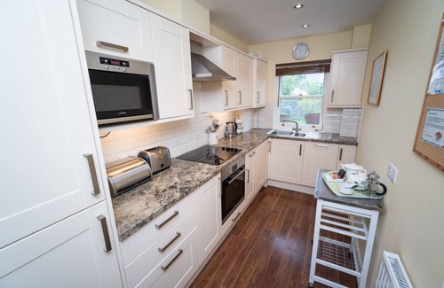 Keswick Cottage | Greta Bank - an apartment that sleeps 4 guests in 2 bedrooms