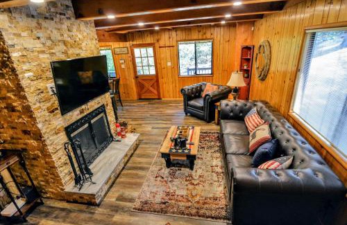 Arnold House | Grey Wolf Manor