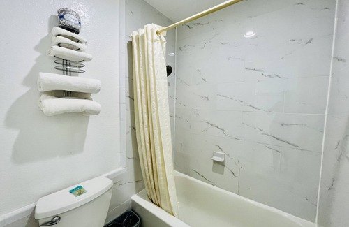 Bridgeport Hotel | GREYSTONE INN