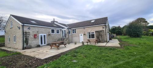 Hurdlow Apartment | Greystones nawab 2 units b and c sleeps upto 12, in buxton in peak park