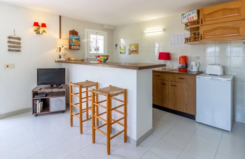 Llanca Apartment | Grifeu 12 - Studio apartment with sea views