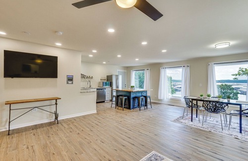 Osage Beach Apartment | Grill, Boat Slip, & Game Room: Calm Cove Apt!