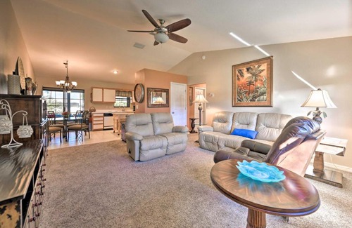 Highland Villa | Grill, Lanai and Pool Access Charming Sebring Villa