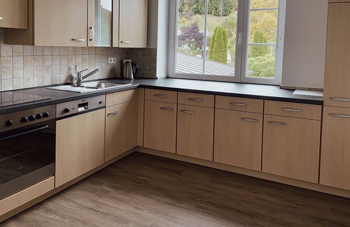 Siegsdorf Apartment | Großzügige Ferienwohnung zum Entspannen und Wohlfühlen, 78 m², 4 Personen, Wlan