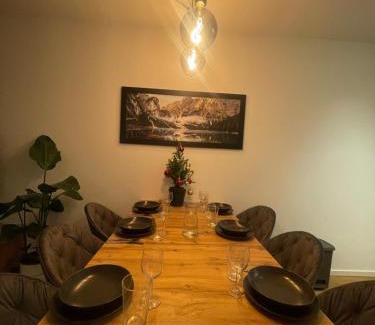 Schoenefeld Apartment | Großzügiges Designer Apartment