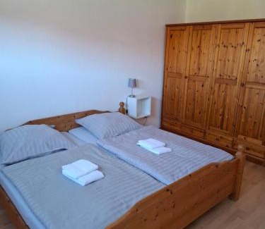 Hoevelhof Apartment | Großzügiges Erdgeschoßapartment mit Balkon und eigenen kostenlosen Parkplatz