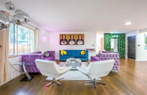 Westminster House | Groovy Getaway With 4 KING Beds And A Hot Tub