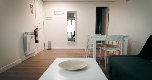Gros Apartment | GROS ZURRIOLA BEACH WIFI TERRACE PARKING 20E night