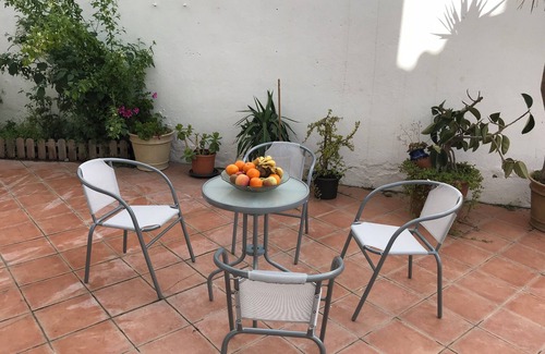 Castelldefels Apartment | Grosse Wohnung in Strandnähe mit Sonniger Terrasse