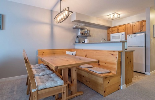 Silver Star Mountain Condo | Ground Floor Creekside Condo - Ski right to your door - BBQ - Pet Friendly