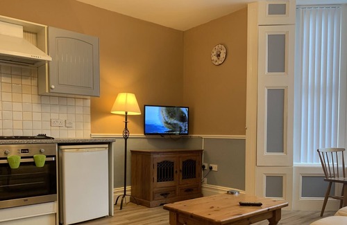 Weston-super-Mare Apartment | Ground Floor One Bedroom