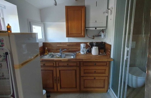 Argeles-sur-Mer Apartment | Ground floor Studio with garden 2 sleeps 90 metres from beach