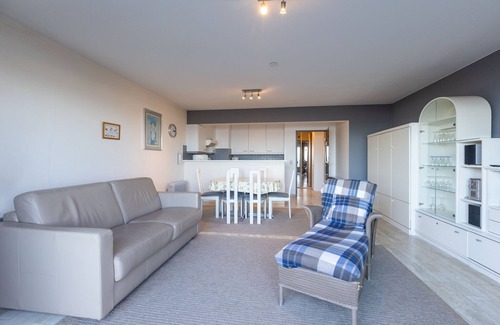 Middelkerke Apartment | Ground-Floor Stay by the Sea
