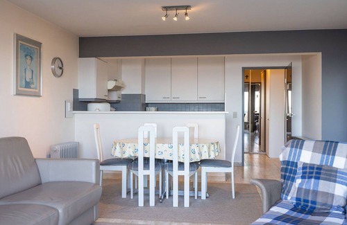 Middelkerke Apartment | Ground-Floor Stay by the Sea