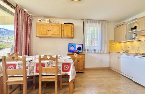 Praz-sur-Arly Apartment | Ground floor, terrace, tv, ski locker, 36m², Praz sur Arly