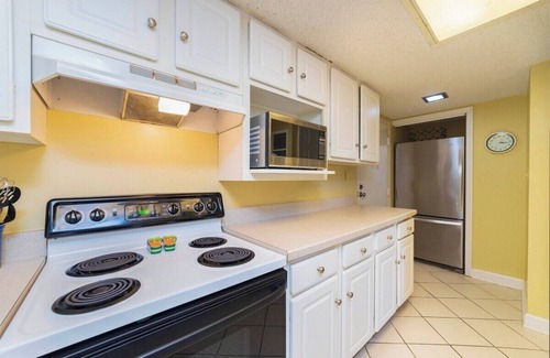 Crescent Beach Condo | Ground Level Ocean Vista at Ocean House 112