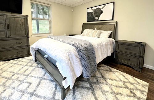 Sugar Hill House | Ground Level Studio Apartment