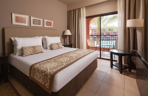 Marsa Matruh Resort | Group Stay in Almaza Bay l 2 Spacious Rooms, Beachfront, Pool and Spa