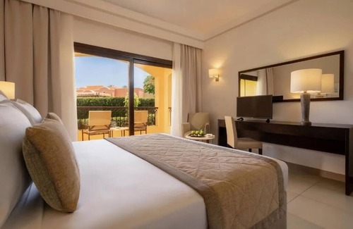 El Quseir Resort | Group Stay l 3 Rooms, Full-service Spa, Pools and Near Marsa Alam Int'l Airport