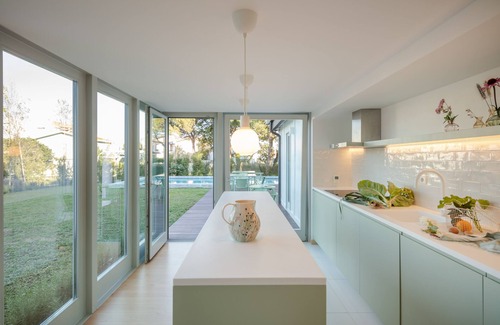 Maia House | Groups-friendly