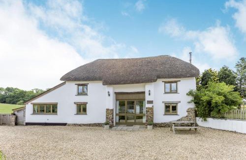 Hatherleigh House | Groves Fishleigh