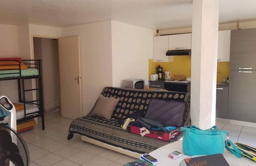 Gruissan Apartment | Gruissan apartment renovated with large terrace open view on the marina