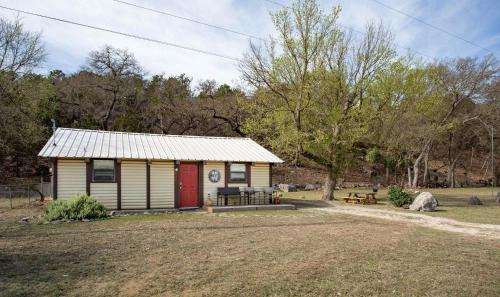 Hunt House | Guad is Good - Guadalupe River Cabin