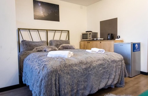 Kazbegi Apartment | Gudauri Ski Resort Escape, Studio Flat