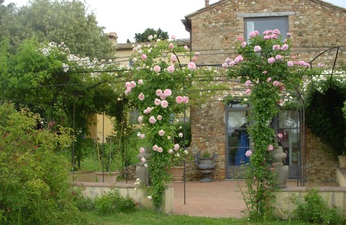 San Casciano in Val di Pesa House | Guesthouse 2/4 people, 2 rooms, kitchen, bathroom, patio, A/C, pool, EV charger
