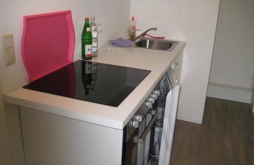 Gaarden-Sud - Kronsburg Apartment | Guest apartment, first floor (No. 01) - Klähn guest apartments