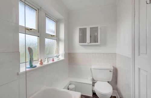 Norwich House | Guest Homes | The Lodge