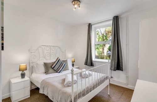 Norwich House | Guest Homes | The Lodge