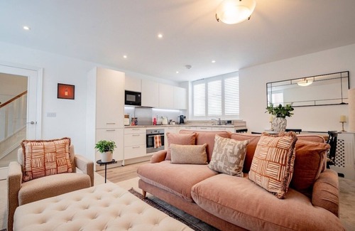 Worcester House | Guest Homes | The Old School House