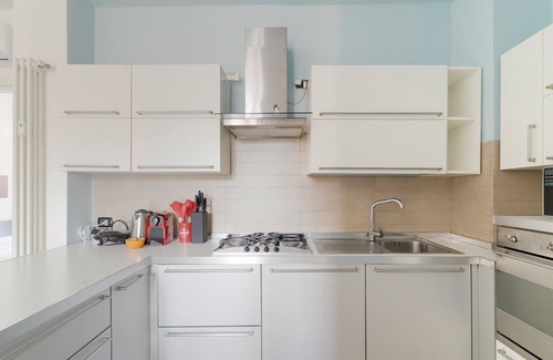 Ripamonti Corvetto Apartment | Guest Host Milan- Brenta M3 Balcony Apt