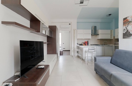 Ripamonti Corvetto Apartment | Guest Host Milan- Brenta M3 Balcony Apt