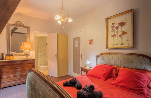 Saint-Amand-de-Vergt House | Guest House 'Chambre D'hôtes Coquelicot' with Shared Pool, Shared Terrace and Wi-Fi