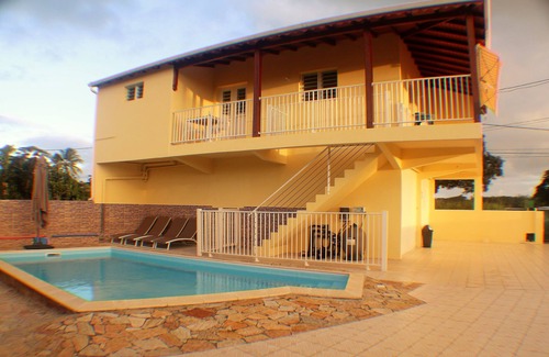 Sainte-Rose Apartment | Guest House 2p