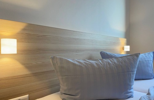 Pasewalk Bed & Breakfast | Guest house apartment 103 - Lokschuppen Pasewalk- guest houses with double rooms, single rooms and
