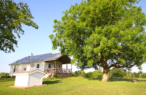 La Grange House | Guest House at the Brown Ranch