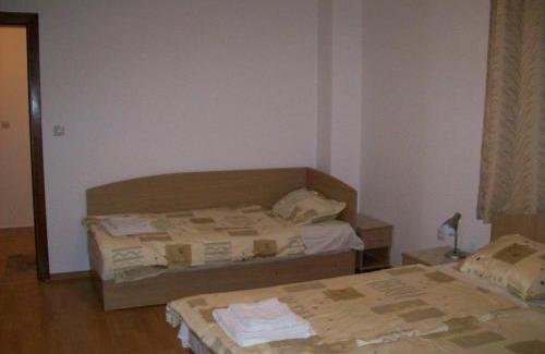 Primorsko House | Guest House Donchevi